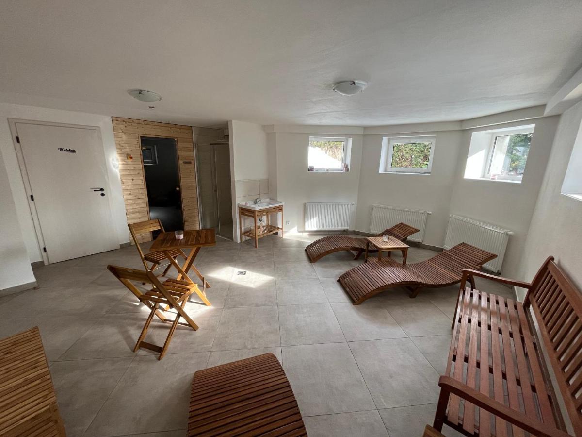 Josefac Se Saunou Apartament